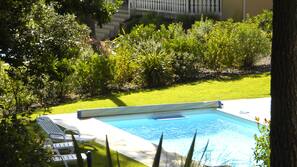 Piscine extérieure (ouverte en saison)