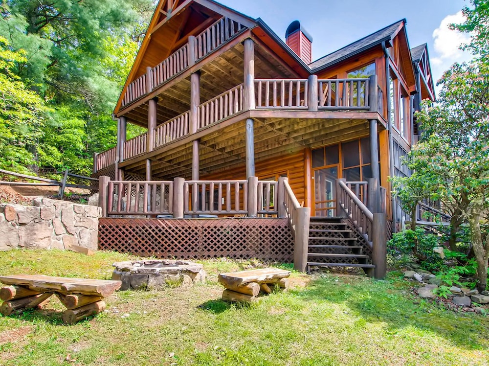 Amazing Grace 3 Bedrooms 3 Bathrooms Cabin Gatlinburg Pigeon