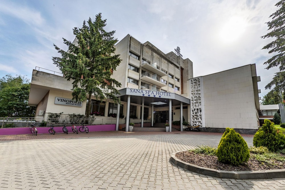 Sana Spa Hotel in Hisarya, Bulgaria