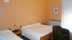 Minibar, free WiFi