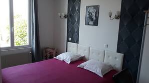 Premium bedding, individually decorated, individually furnished, desk