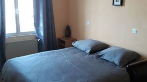 Premium bedding, individually decorated, individually furnished, desk