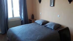 Premium bedding, individually decorated, individually furnished, desk