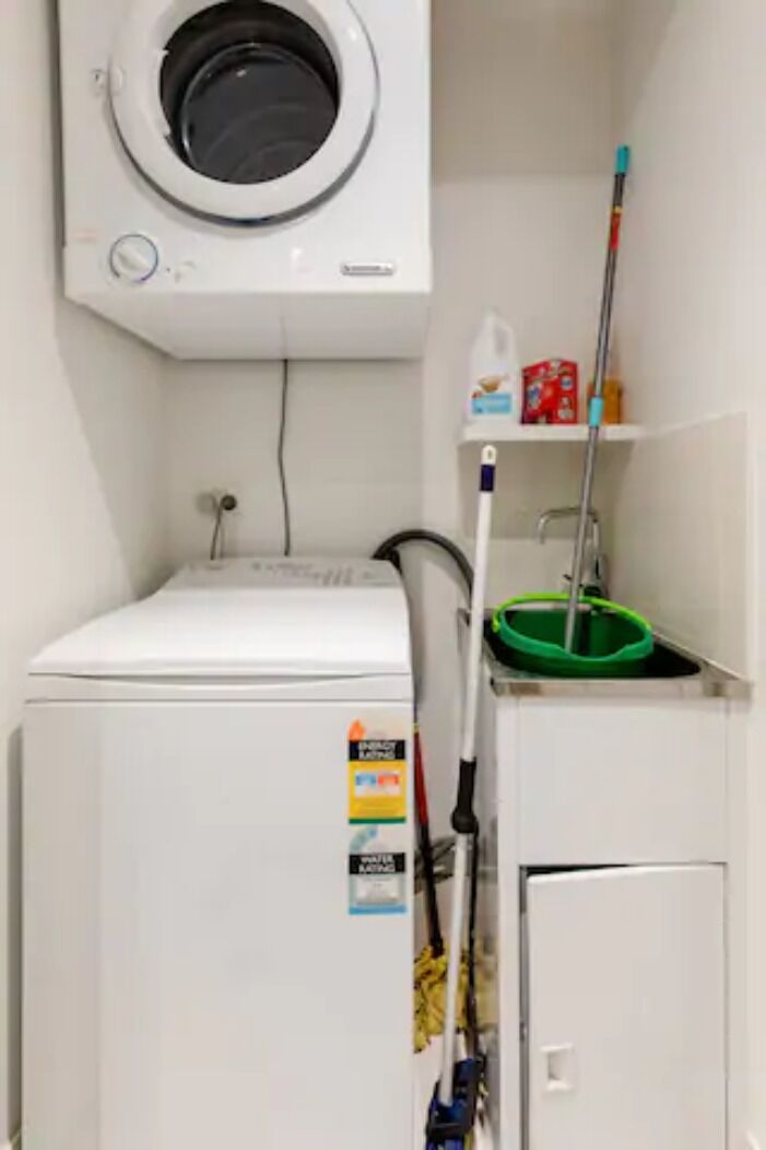 Apartment Stay - Circle on Cavill