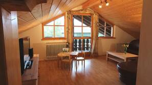 Zimmersafe, kostenlose Babybetten, kostenlose Zustellbetten