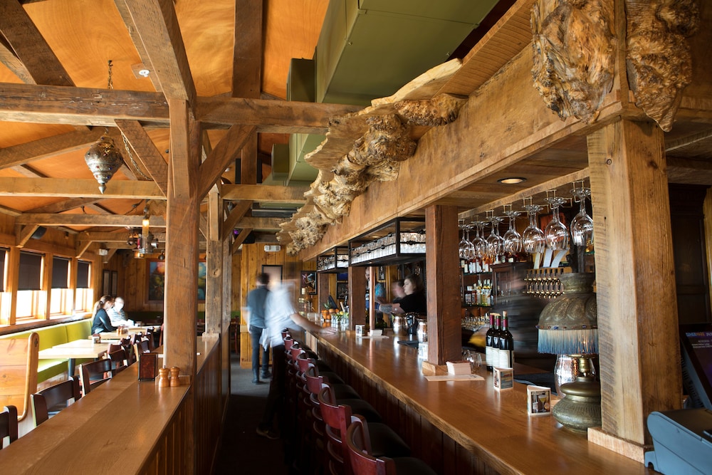 McMenamins Kalama Harbor Lodge in Kalama Best Rates & Deals on Orbitz