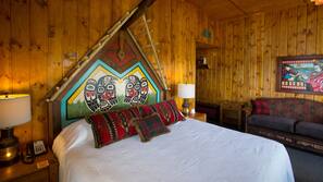 Iron/ironing board, free WiFi, linens, wheelchair access