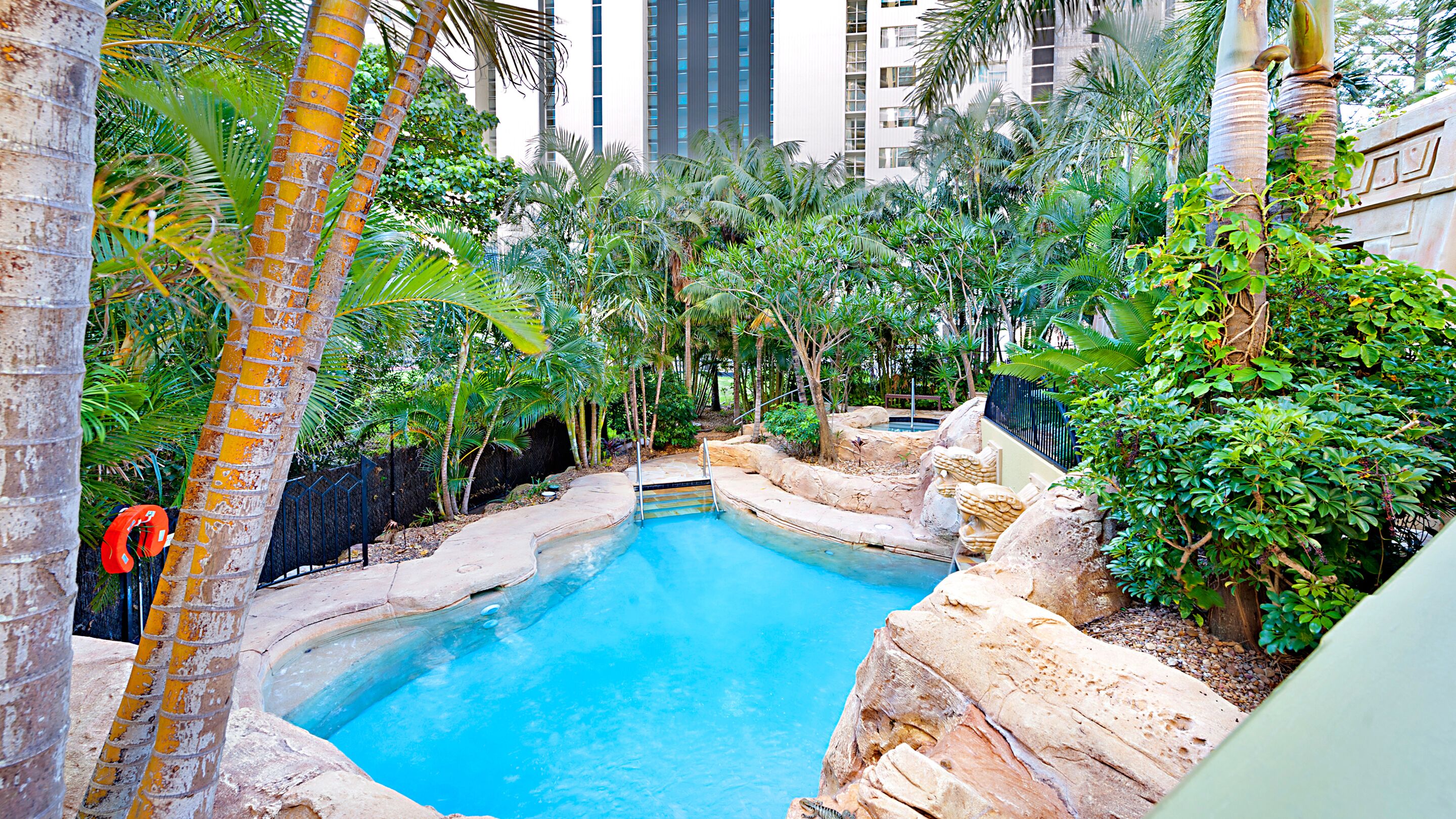 Surfers Paradise Luxury Apartment Ocean Front Panorama