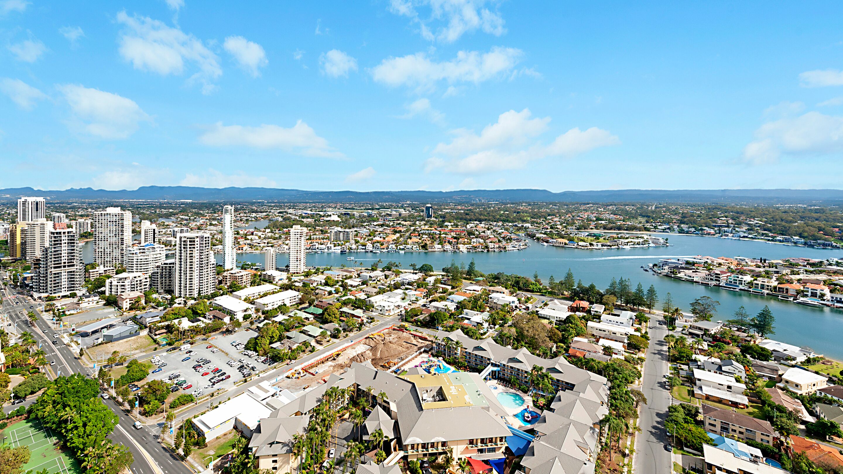 Surfers Paradise Luxury Apartment Ocean Front Panorama
