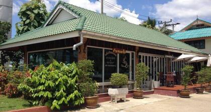 Kiat Nakhon Hotel