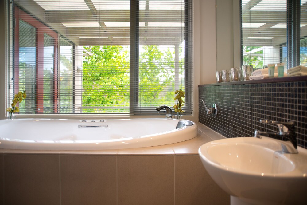 Daylesford Spa Villa 5