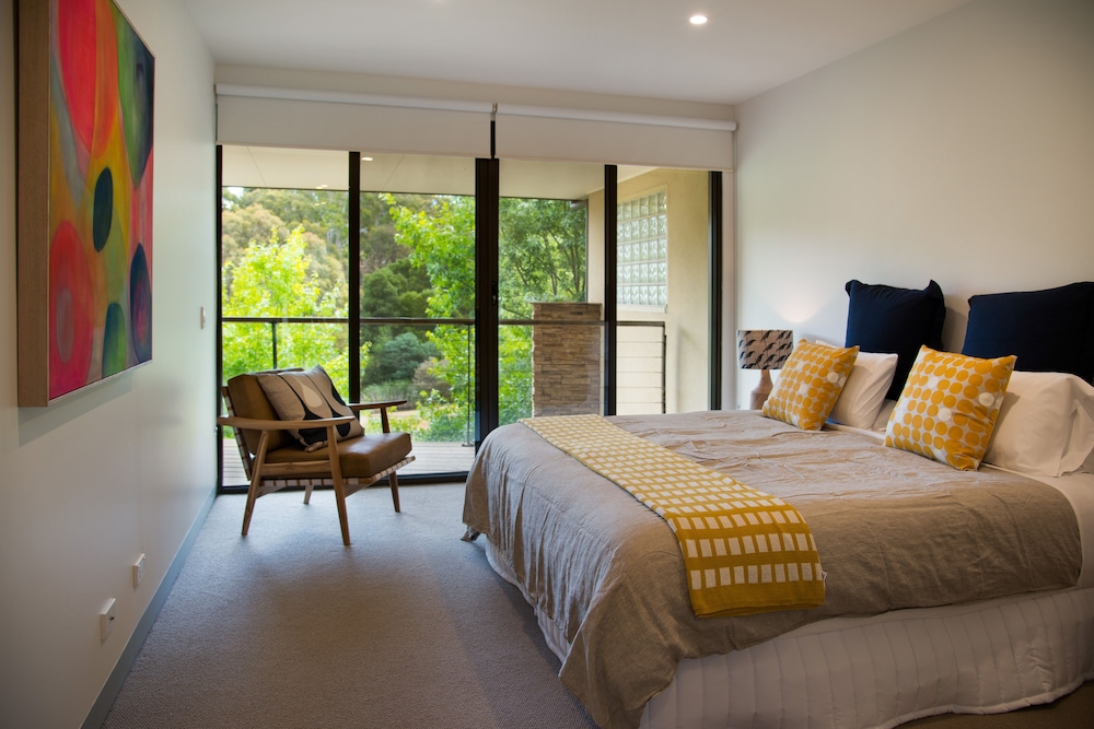 Lake Daylesford Lodge 3