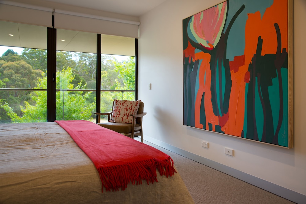 Lake Daylesford Lodge 3