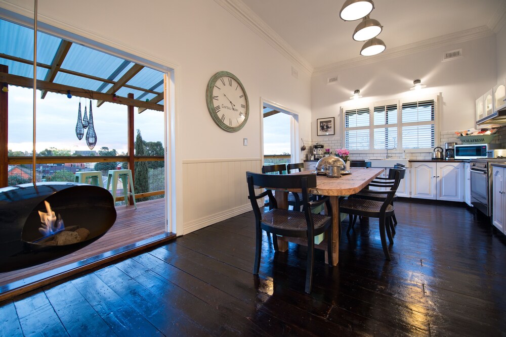 The Lodge at Clunes