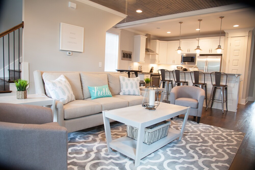 New Nations Home 5 Miles To Downtown In Nashville Hotel Rates