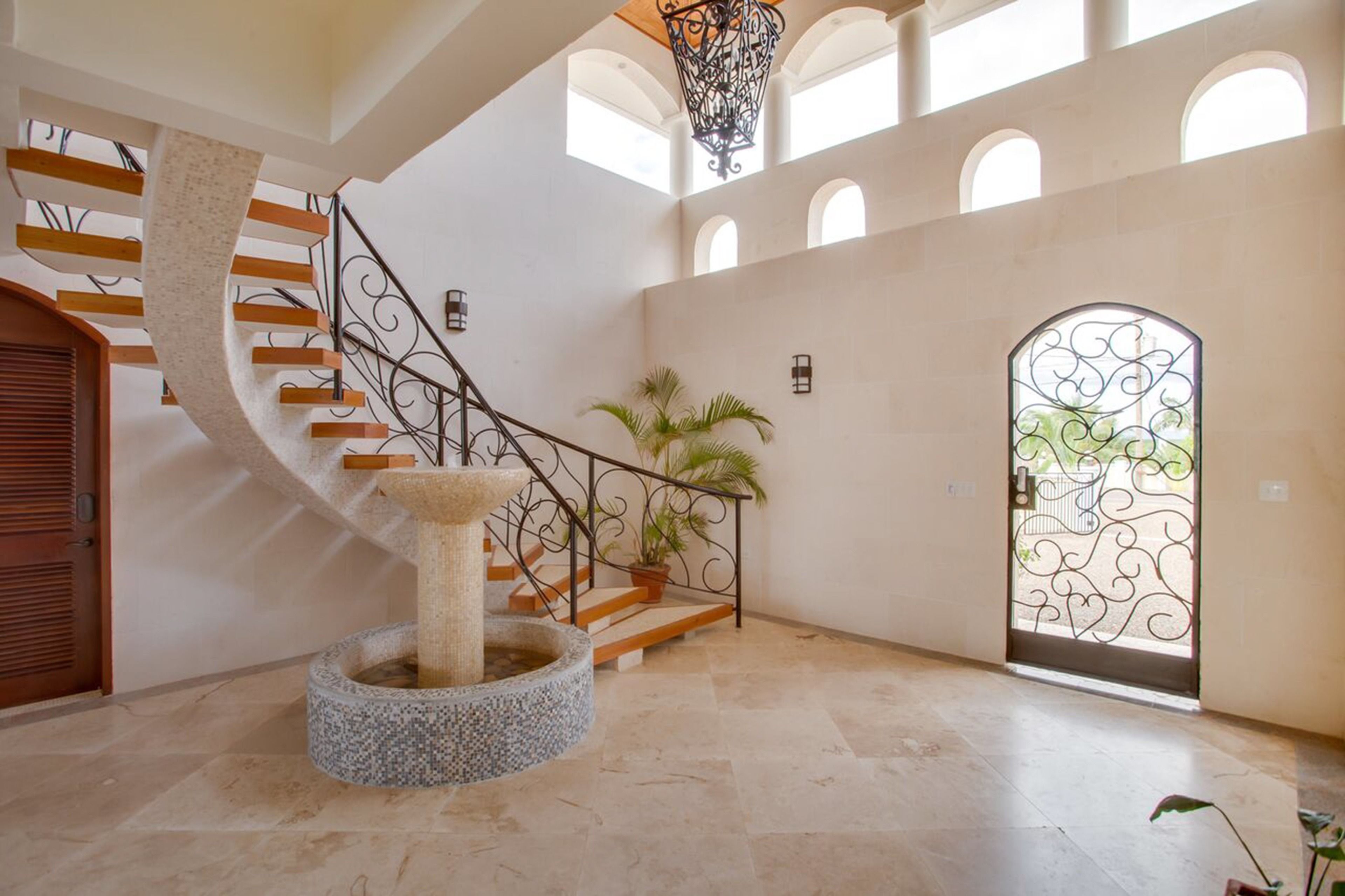 Groovy Gecko Villa in Placencia, Belize