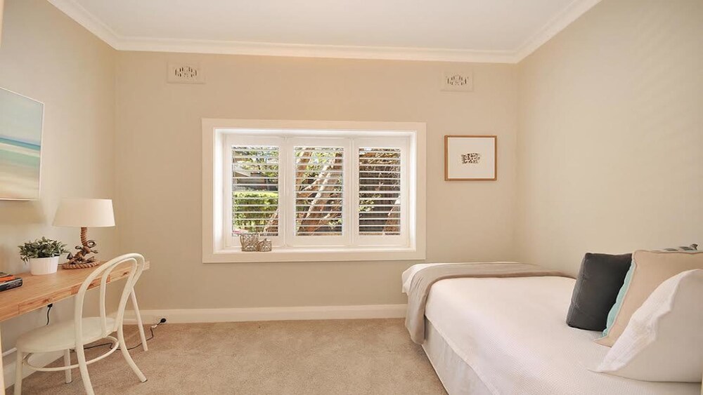 The Apartment Service CRES5