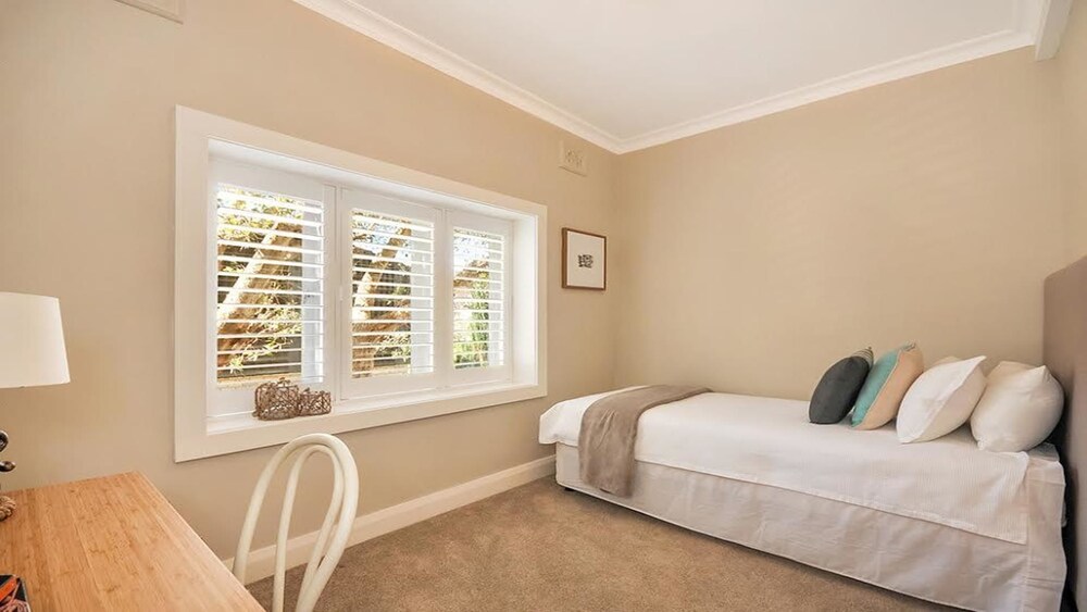 The Apartment Service CRES5
