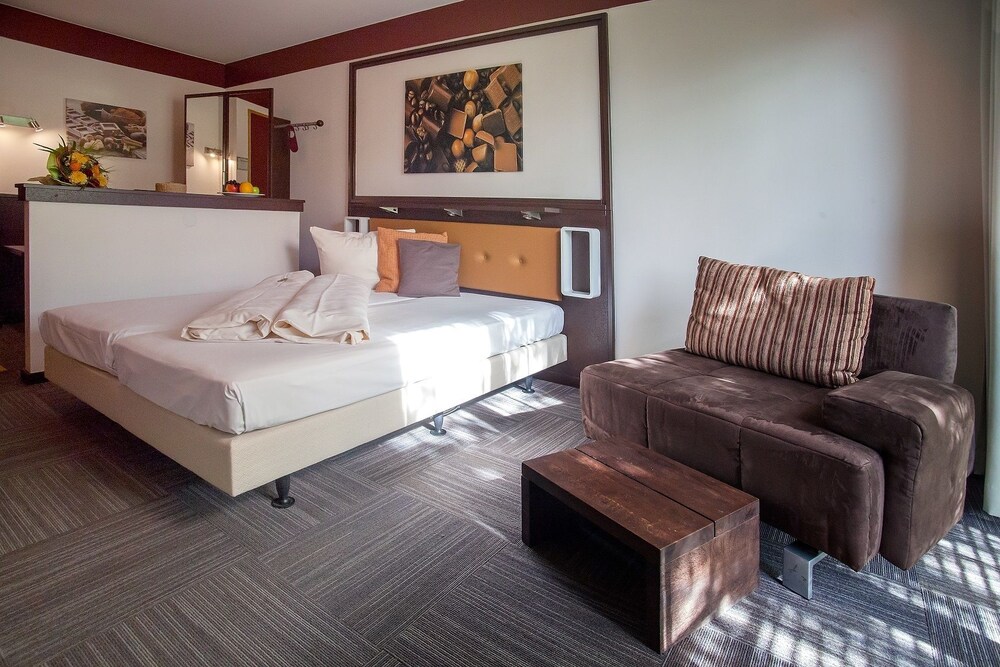 Hotel Lifestyle 2018 Room S From 96 Deals Reviews Expedia Terrace Patio Featured Image Guestroom