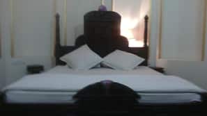 1 bedroom, premium bedding, free WiFi