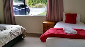2 bedrooms, individually decorated, individually furnished