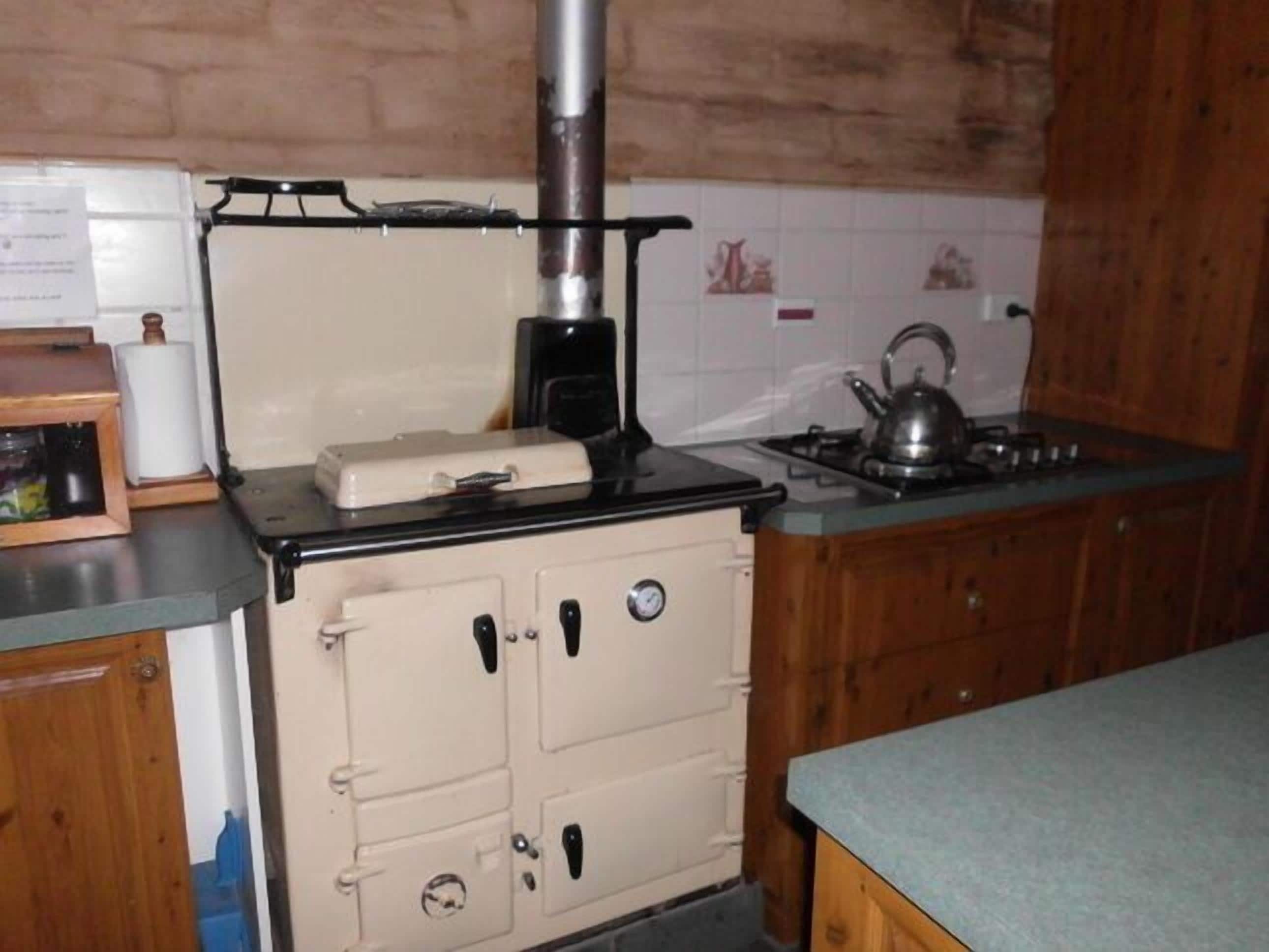 Coona Mudbrick Cotttage