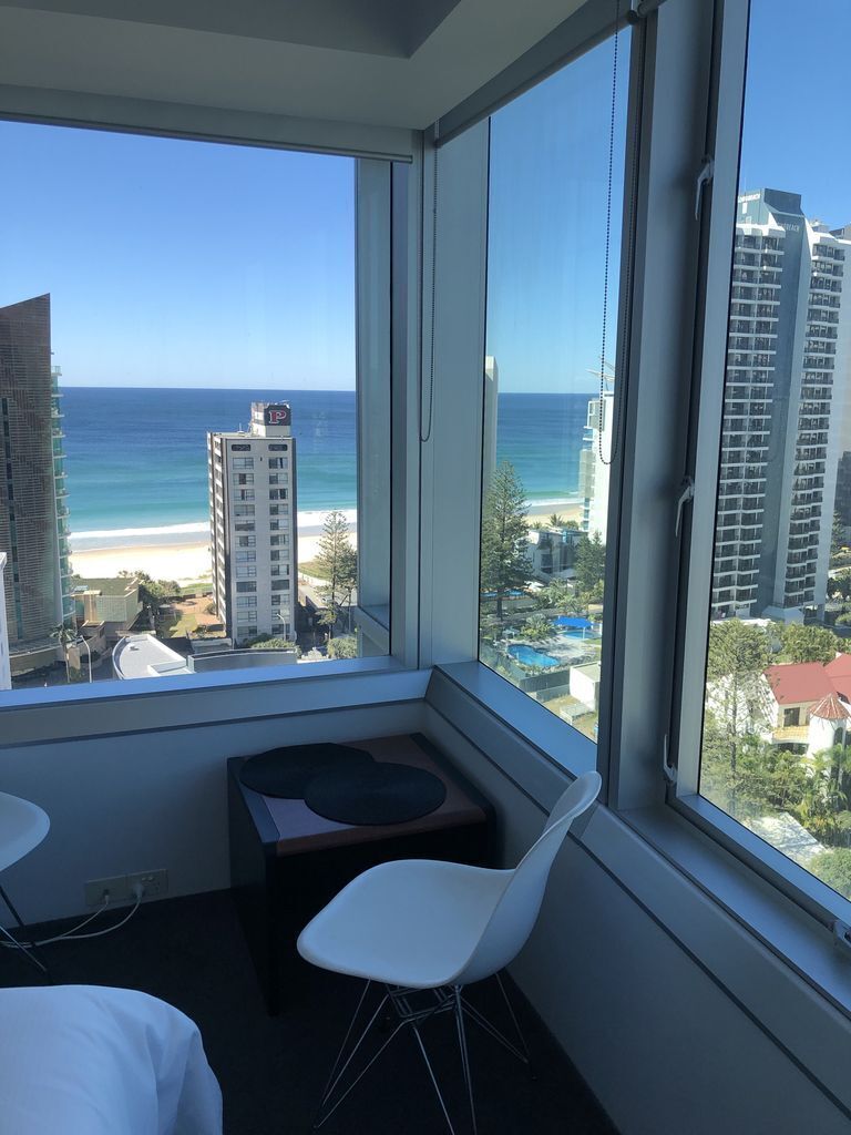 Upmarket Resorts At Beach-5 180%view Sunrise to Sunsets, Dining,shops,surfing