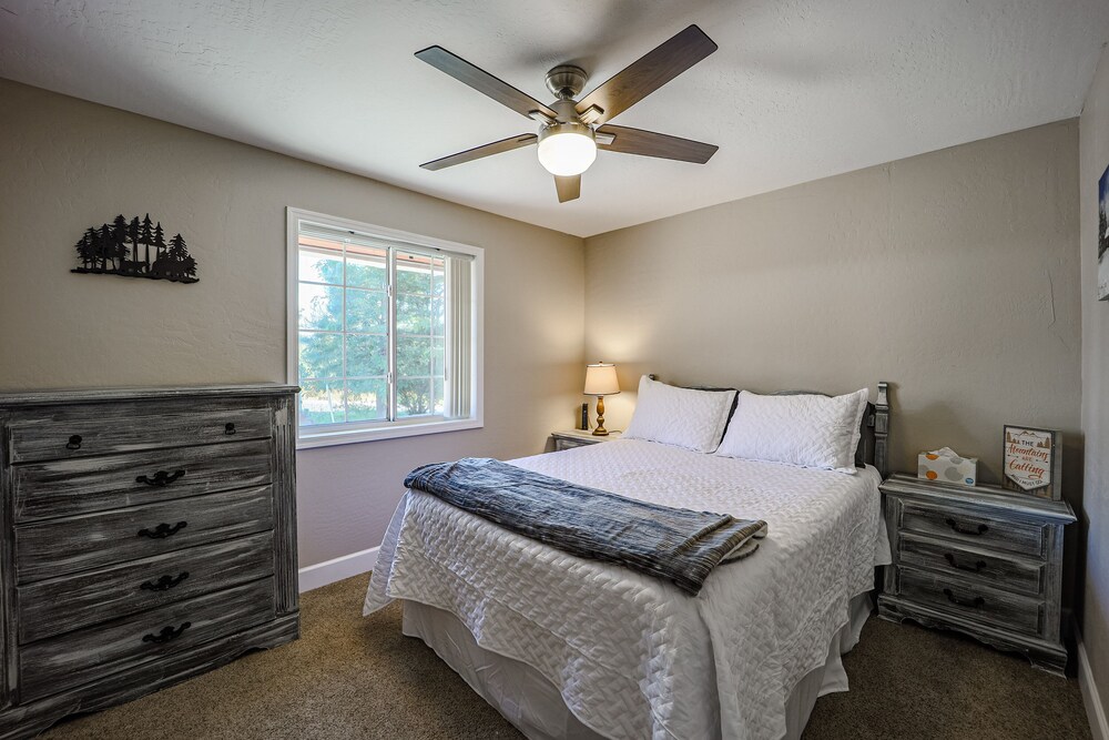 Cozy Munds Park Cabin in the Pines Single Story Munds Park Vrbo