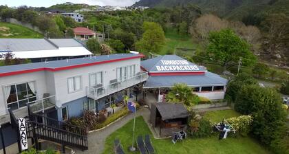 Tombstone Motel, Lodge & Backpackers