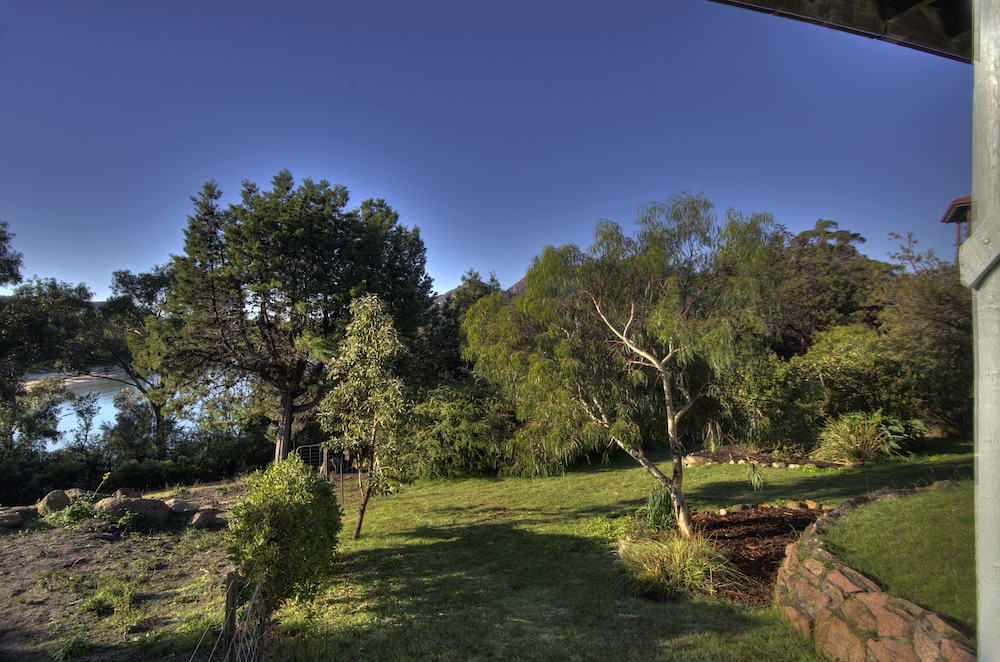 Freycinet Beachfront Retreat