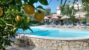 Piscina all'aperto