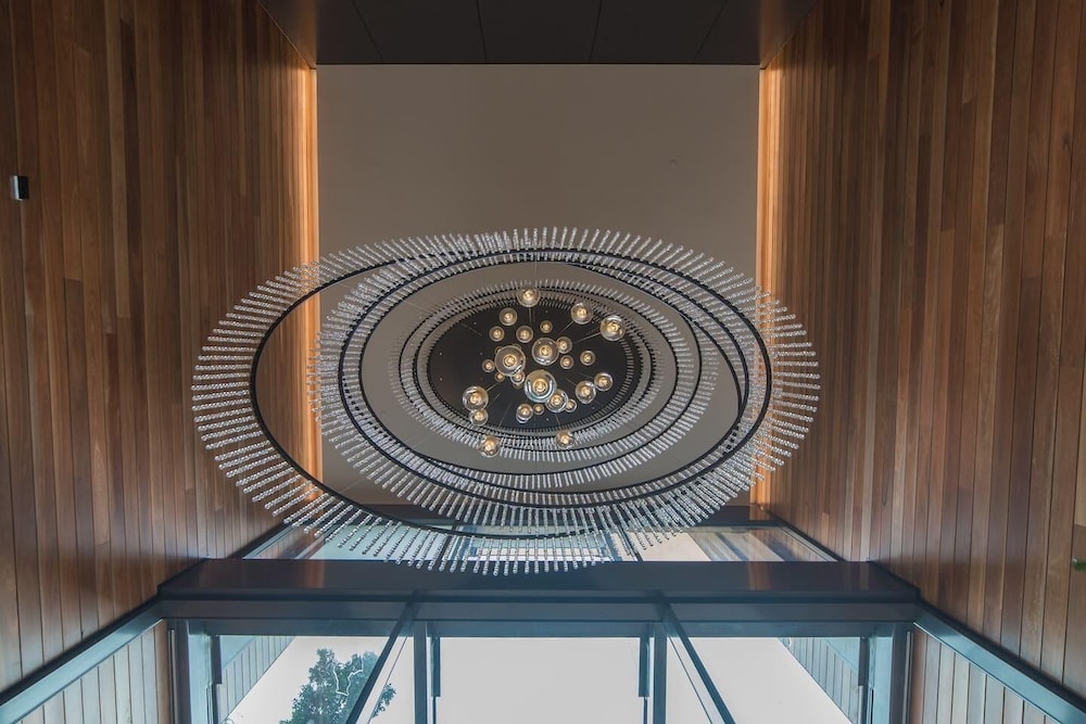 High End Living Across From Convention Centre
