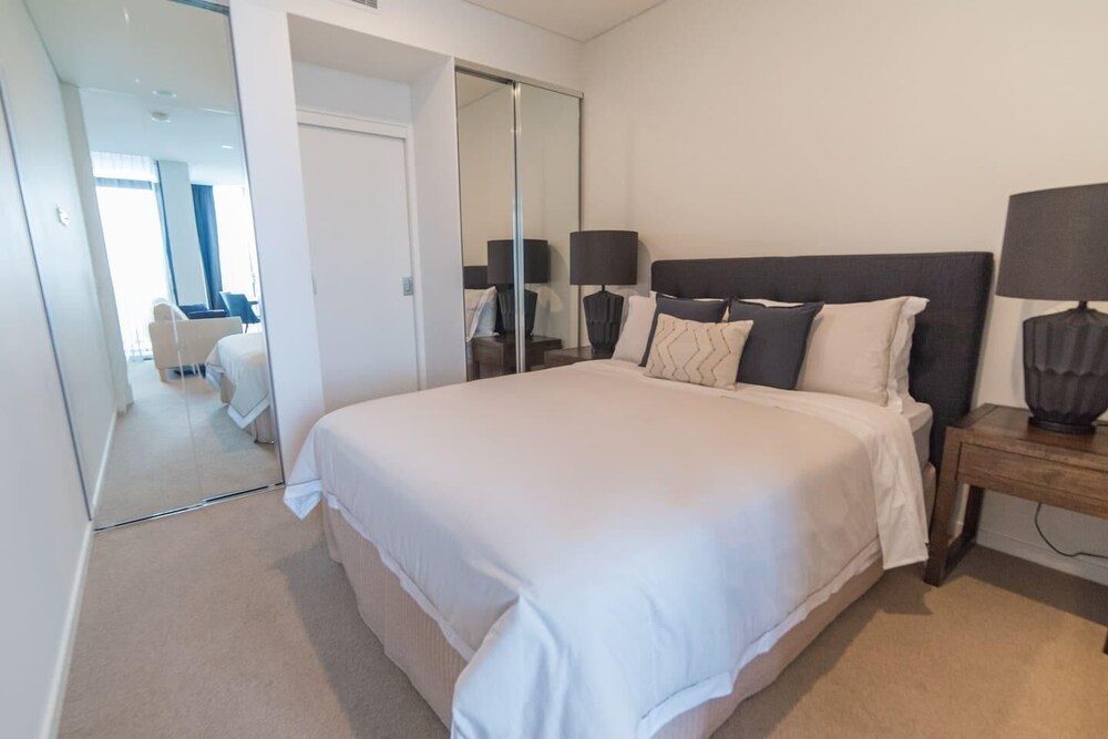 High End Living Across From Convention Centre