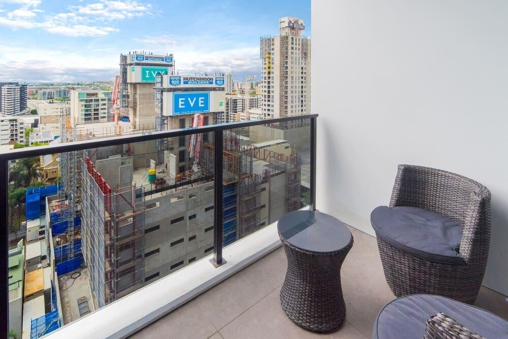 High End Living Across From Convention Centre