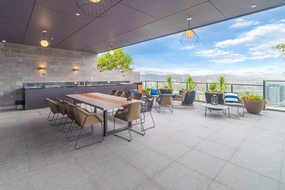High End Living Across From Convention Centre