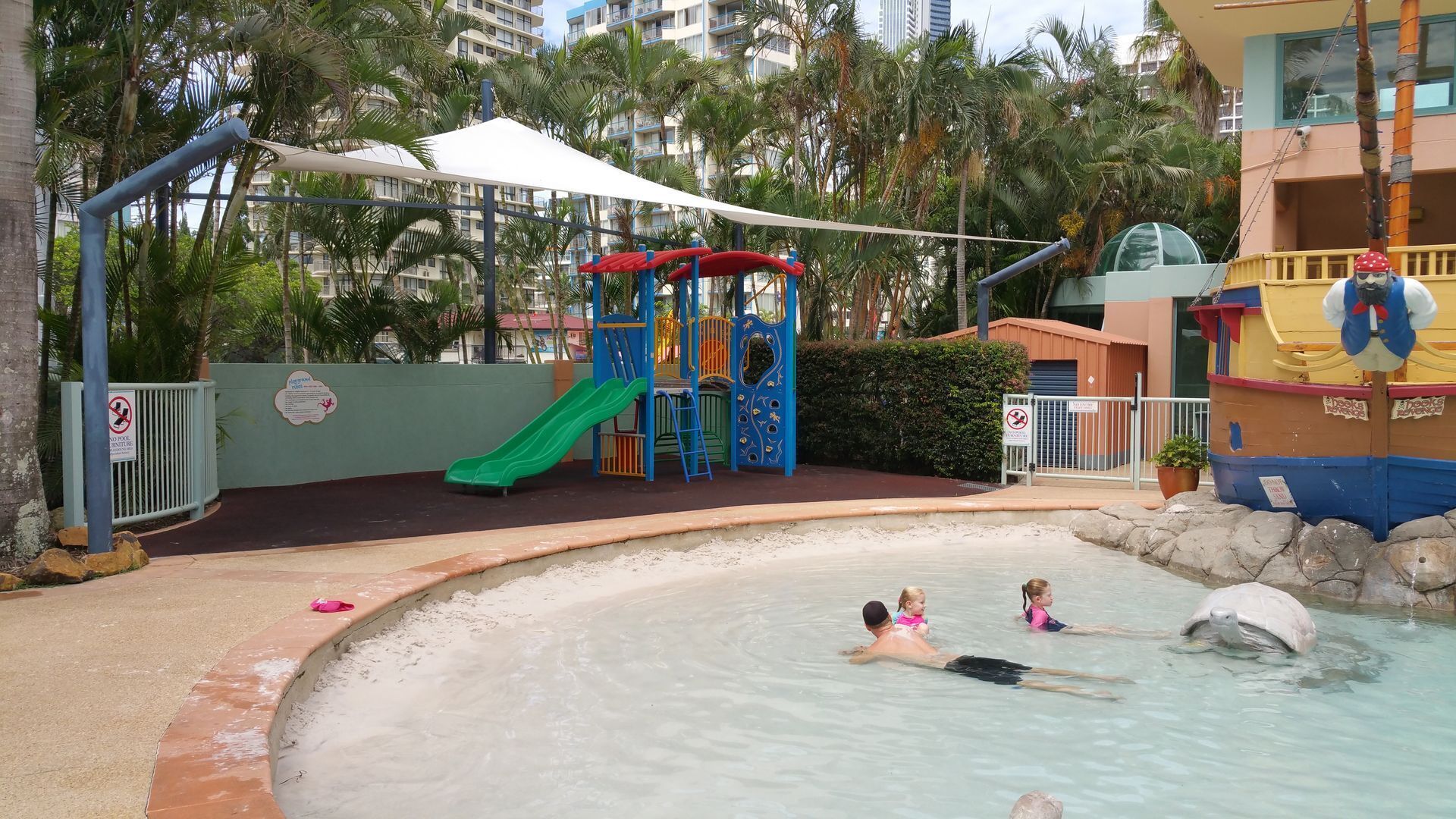 Crown Towers Resort - Surfers Paradise