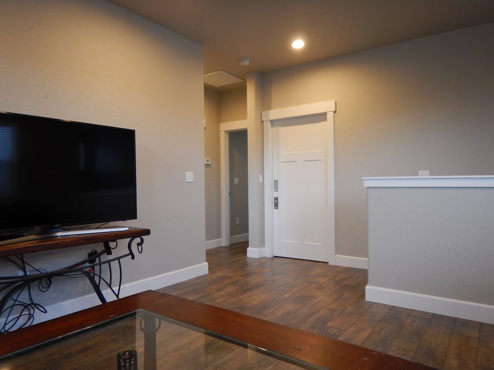 3 BR Town House in South Sandpoint with 2 Car Garage Sandpoint Vrbo