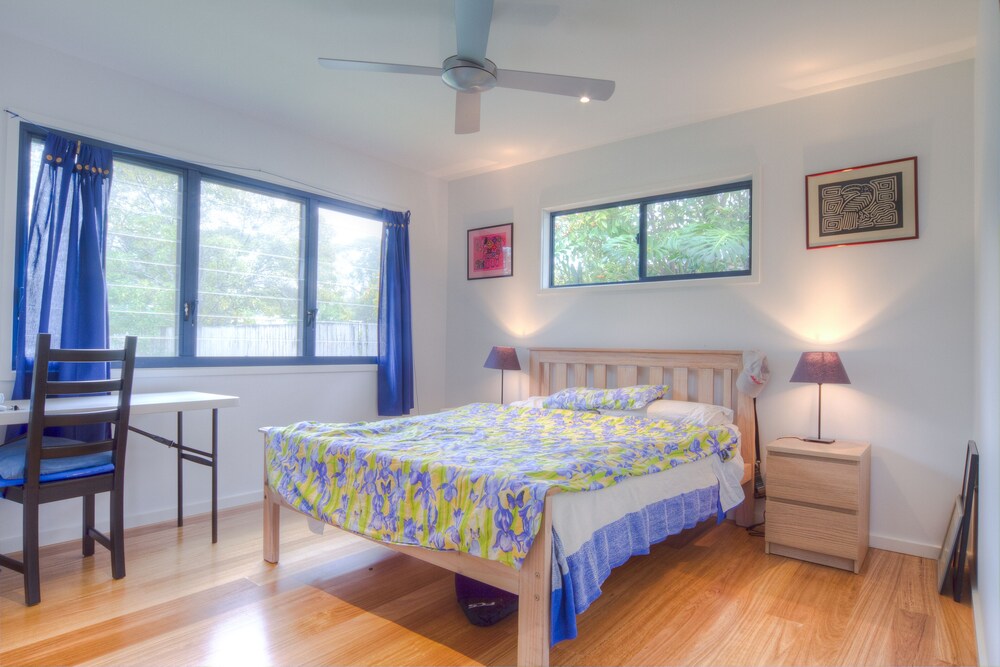 Deckhouse – A Contemporary Coastal Cottage