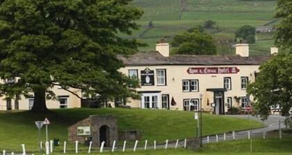 The Rose and Crown Hotel