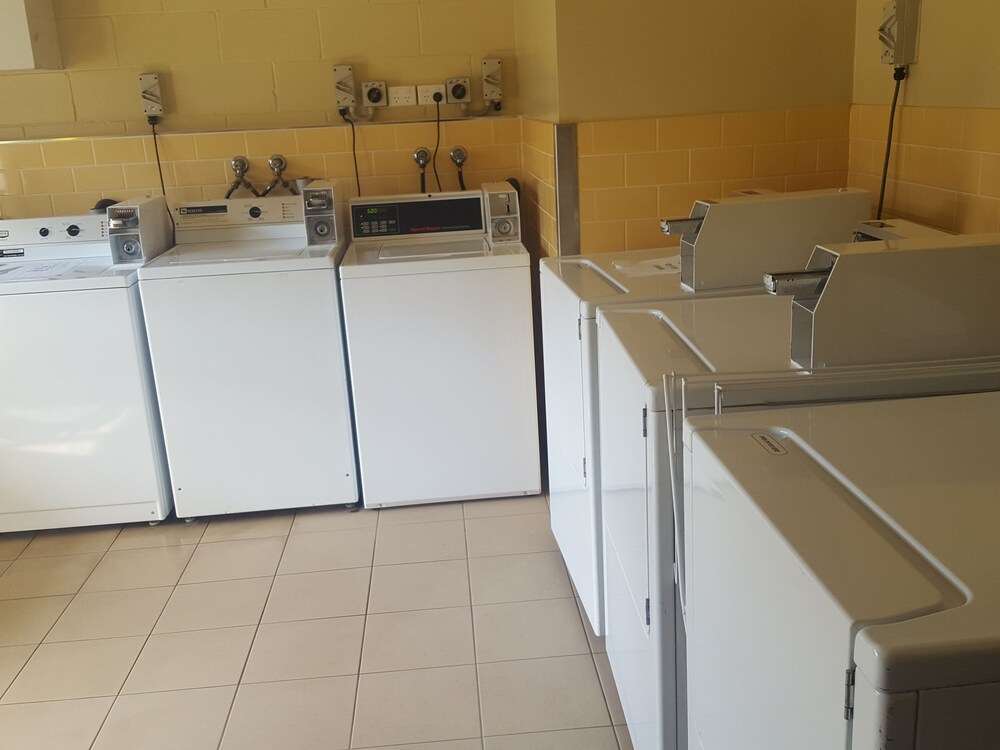 Laundry room, Gundagai Tourist Suites