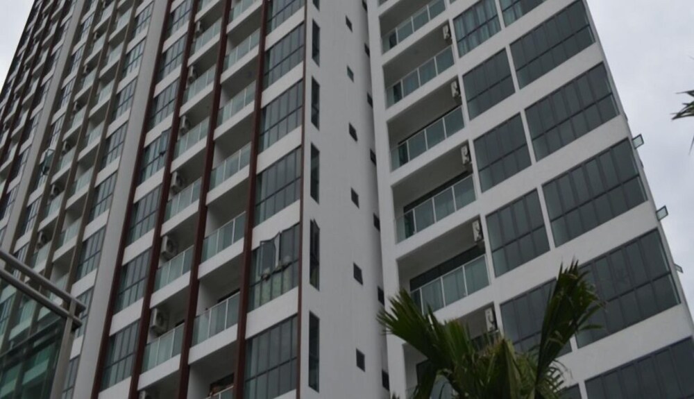One Amerin Residence Mall Suites Kuala Lumpur Mys Best Price Guarantee Lastminute Com Au