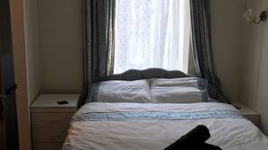 Iron/ironing board, free WiFi, linens