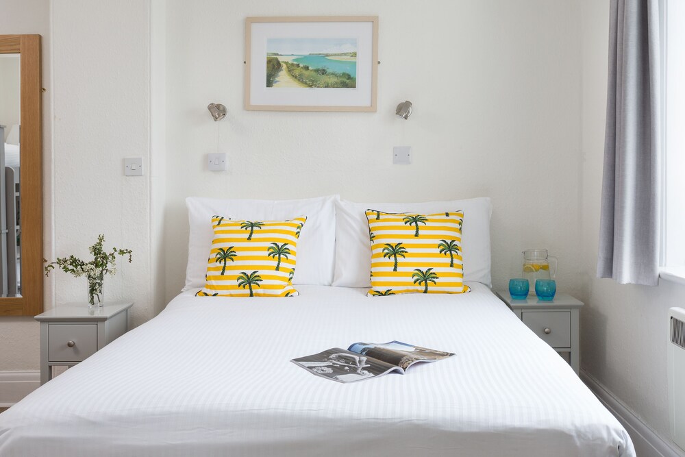 Oystercatcher Apartments in Wadebridge Best Rates & Deals on Orbitz