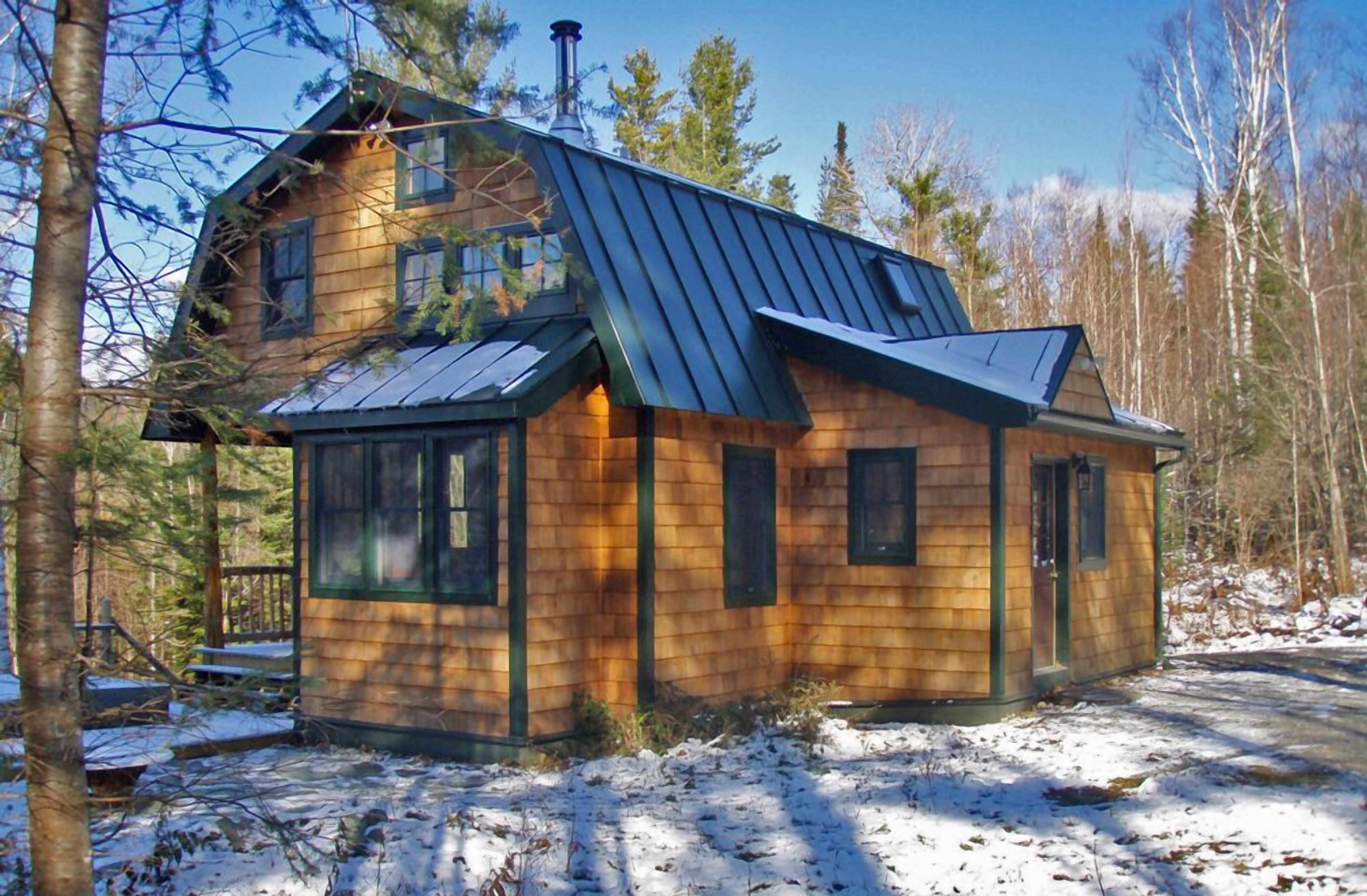 Romantic Retreat 10 Acres Hot Tub Movie Theater In Central