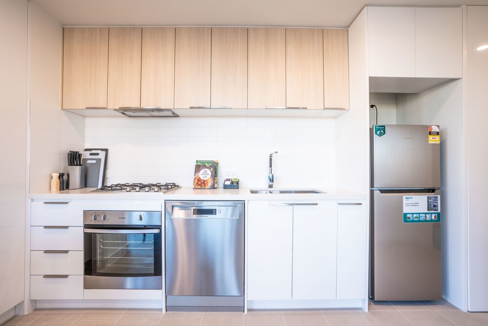 Poplar Apartments
