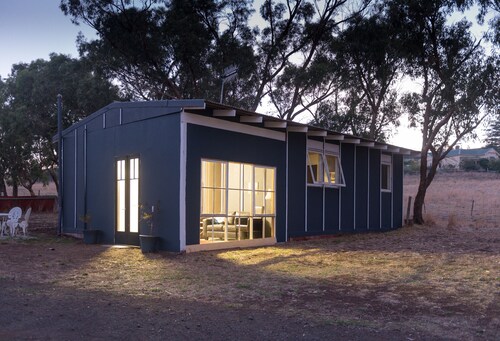 Top 10 Accommodation Near Red Rock Winery From Au 81 Wotif Hotels Near Red Rock Winery Monash Cottage