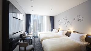 Premium bedding, down duvet, in-room safe, blackout curtains