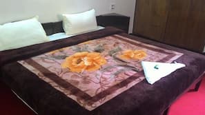 3 bedrooms, desk, free WiFi