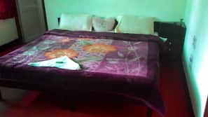 3 bedrooms, desk, free WiFi