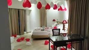 1 bedroom, premium bedding, minibar, in-room safe